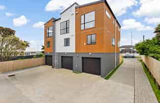 1/300 Great North Road, Henderson