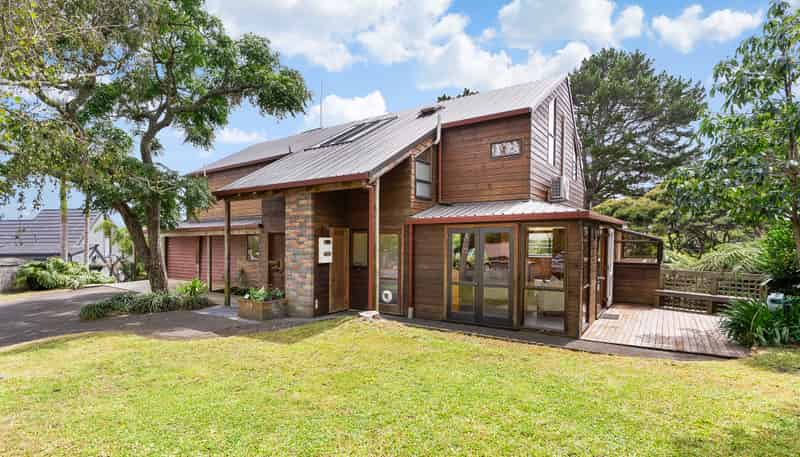 7 Eucalyptus Place, Beach Haven