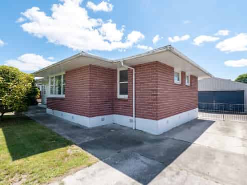 135 Malfroy Road, Victoria