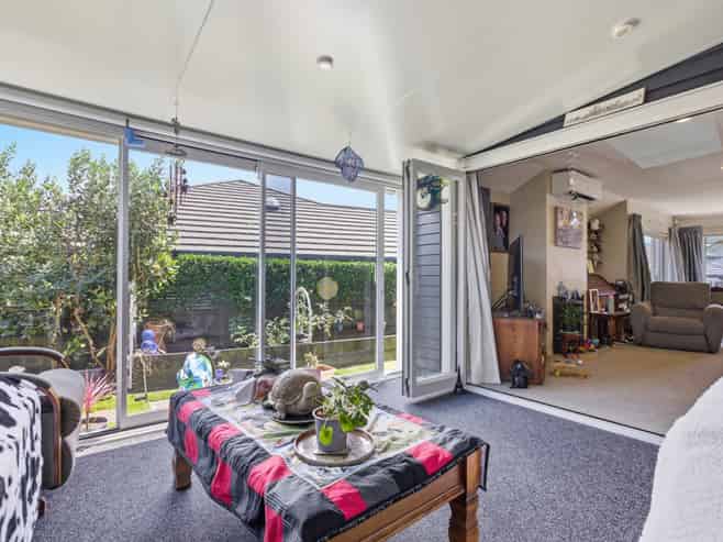 5 Fremont Way, Pyes Pa