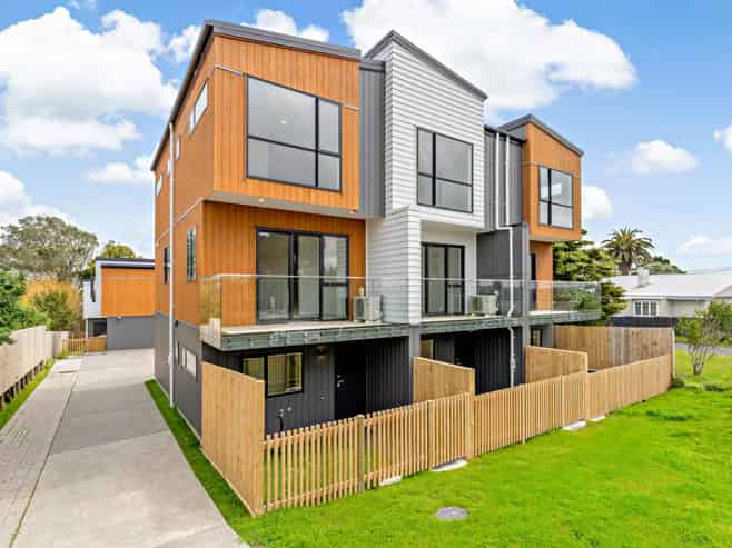 1-3/300 Great North Road, Henderson