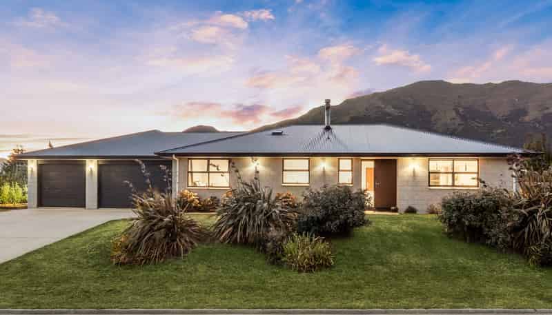 1 Mary Lane, Lake Hawea