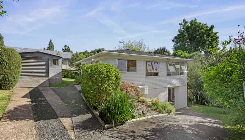 2 Woodvale Road, Glen Eden