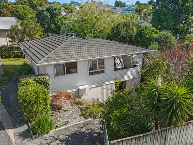 2 Woodvale Road, Glen Eden