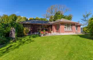 85 Avonhead Rd, Avonhead