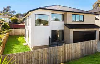 2B Palmgreen Court, Stanmore Bay