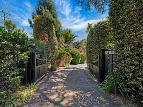 883 Swanson Road, Swanson