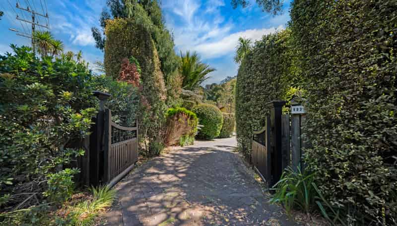 883 Swanson Road, Swanson