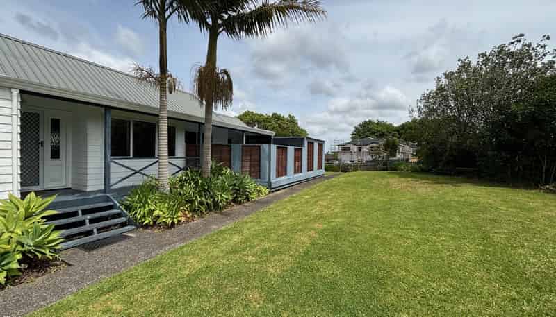 1 Gosford Drive, Botany Downs