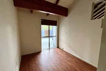 1 Gosford Drive, Botany Downs