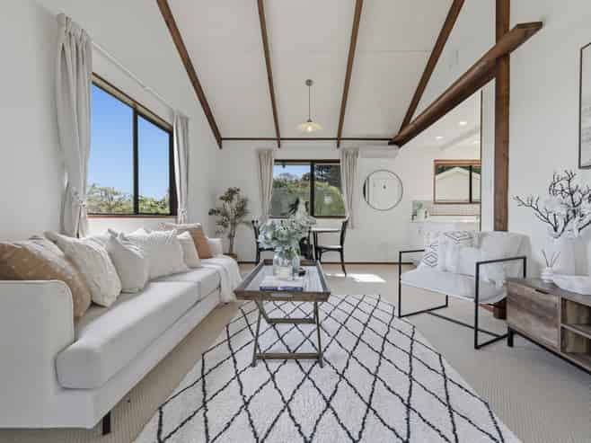 2A Westwood Street, Bellevue