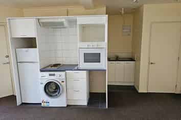 10b/16 Centennial Hwy, Ngauranga