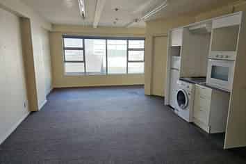 10b/16 Centennial Hwy, Ngauranga