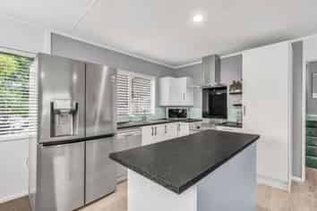 24 Chamboard Place, Washington Valley