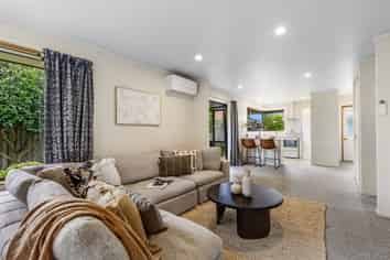 10 Baxter Place, Stoke