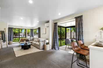 10 Baxter Place, Stoke