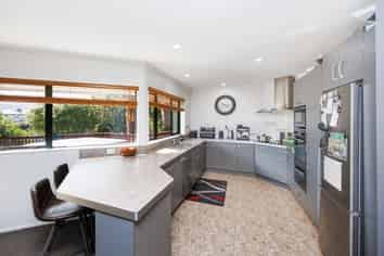 197 Ruapehu Drive, Fitzherbert