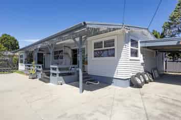 12A Rosier Road, Glen Eden