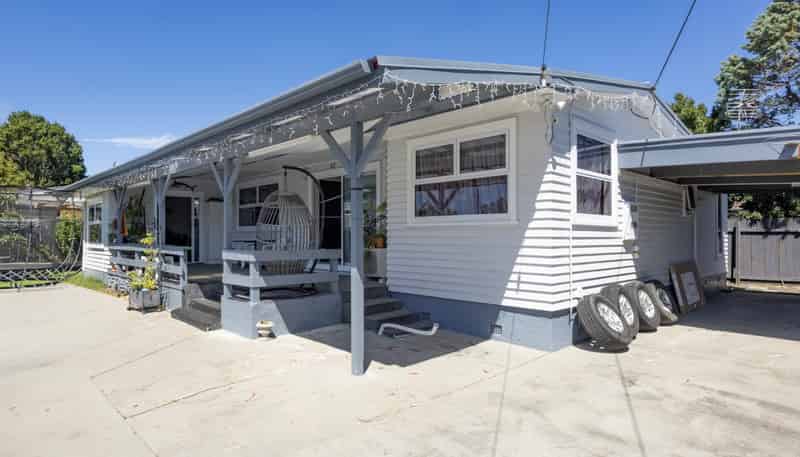12A Rosier Road, Glen Eden