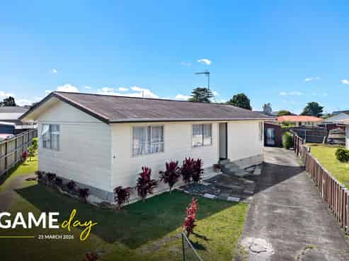 7 Chisholm Place, Mangere East