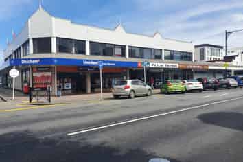 Just need an Office, and be in Petone ?