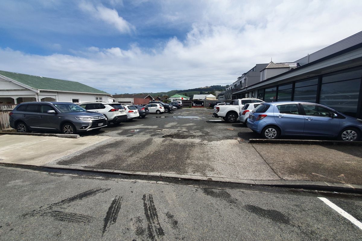 Just need an Office, and be in Petone ? - Vista 2