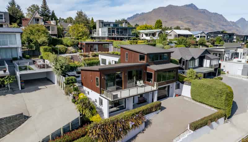 560 Peninsula Road, Kelvin Heights