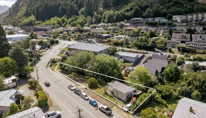 47 Robins Road, Queenstown