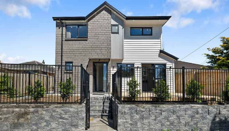 14A Graeme Avenue, Mangere East