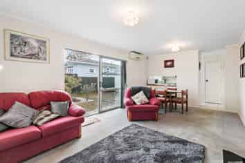 1/5 Leonard Road, Mount Wellington