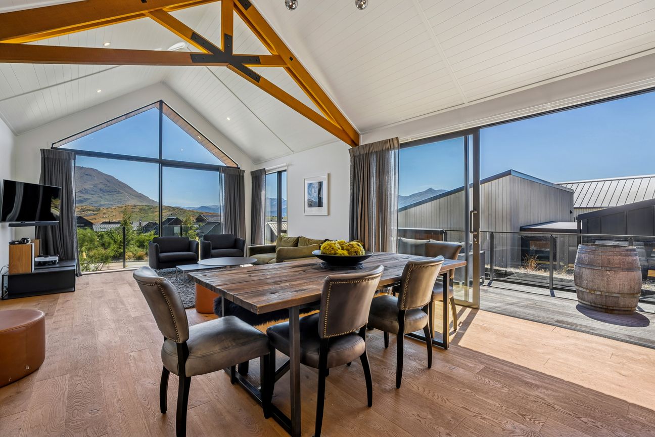 Luxury, Views & Lifestyle Combined - Aanzicht 5