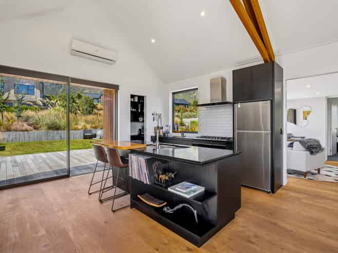 19 Hackett Road, Jacks Point