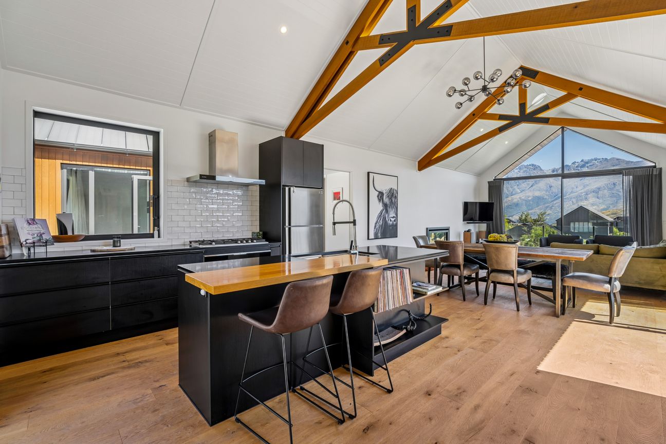 Luxury, Views & Lifestyle Combined - Aanzicht 2