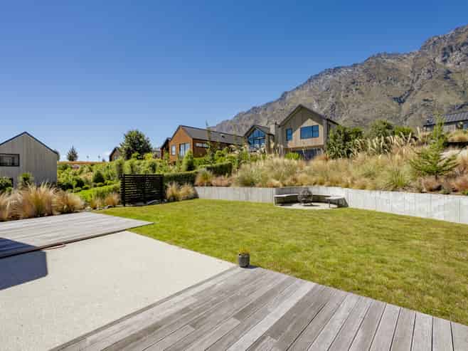 19 Hackett Road, Jacks Point