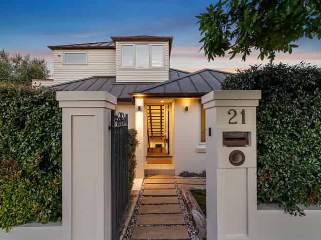 21 Westmere Park Avenue, Westmere