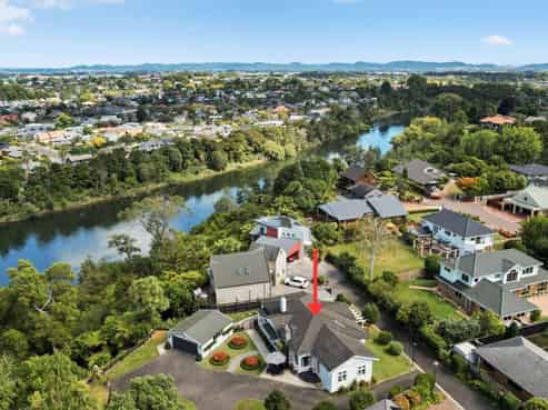 1133 River Road, Flagstaff