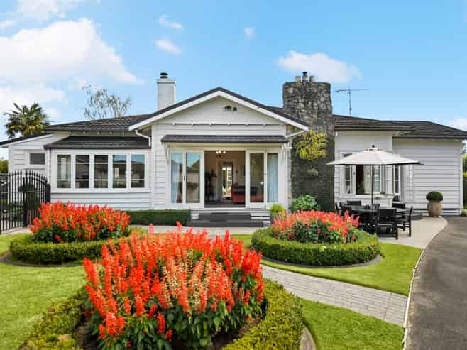 1133 River Road, Flagstaff