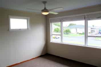 2 Boler Place, New Lynn