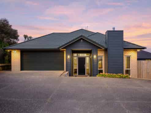 6 Cleeve Close, Huntington