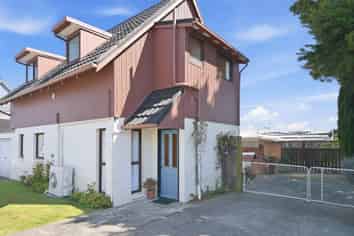 1/132 Maich Road, Manurewa