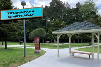 1/33 & 2/33 Gloucester Road, Manurewa