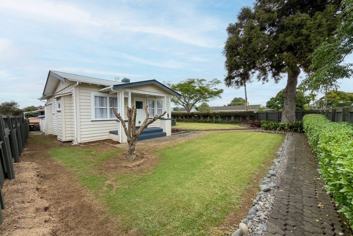 Spacious Corner Opportunity with Future Potential - Bild 5