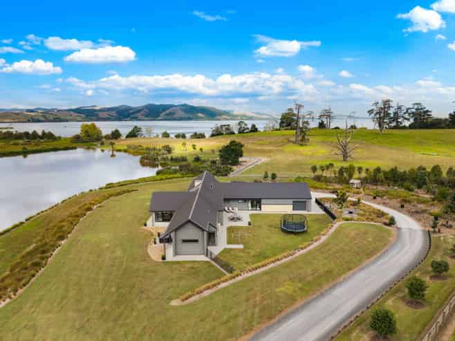 701 Kiwi Road, TE KAUWHATA