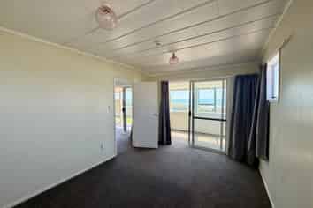 677 Pukehina Parade, Pukehina