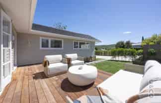 2 Queen Street, Riverhead