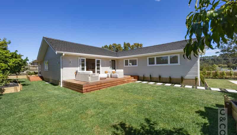 2 Queen Street, Riverhead