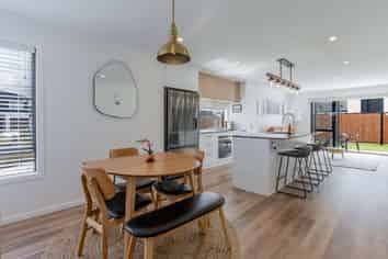 36 Cynisca Crescent, Wallaceville