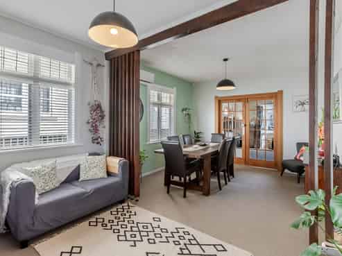 9 Wha Street, Lyall Bay