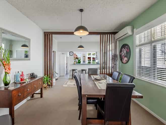 9 Wha Street, Lyall Bay