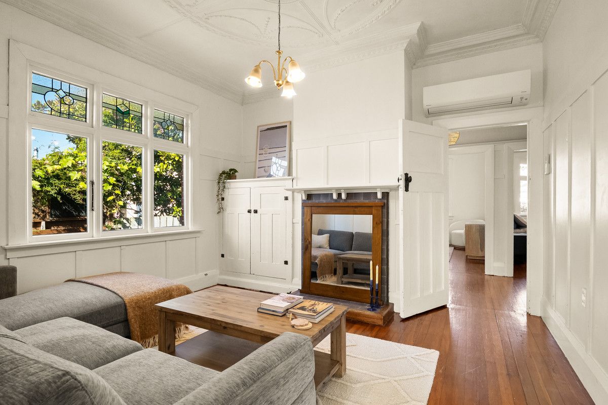 Your Perfect First Home in Solid Brick - Vista 4